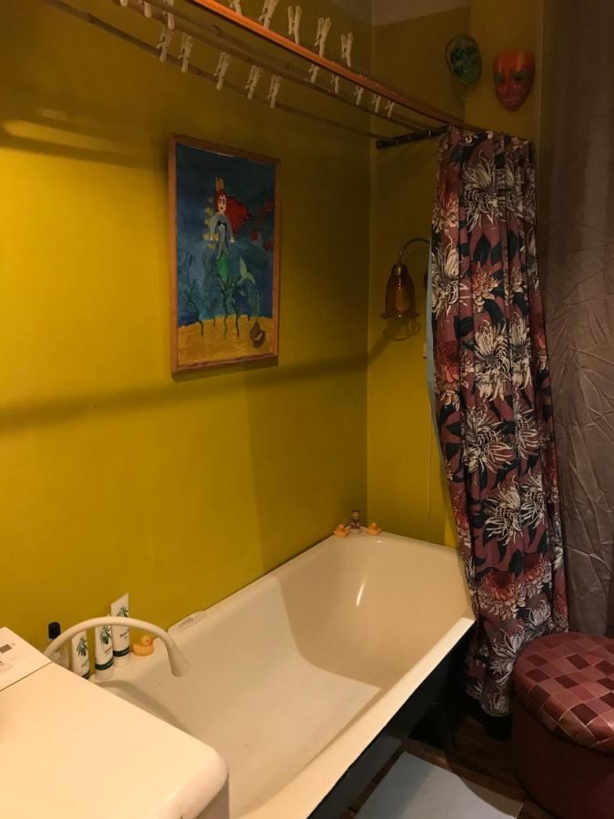 Cozy Condo For Up To 3 Travellers, With Kitchen And Bath リガ エクステリア 写真